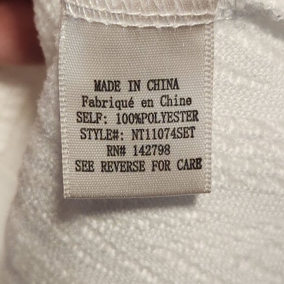 Button-Back Casual Blouse Women's S White Short Sleeve Raised Texture Crew Neck - Picture 6 of 9